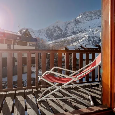 Hellochalet - Foyer Du Cervin Central, Apartment, 250m Lift Apartment *