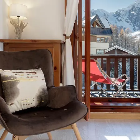 Hellochalet - Foyer Du Cervin Central, Apartment, 250m Lift Апартаменти *