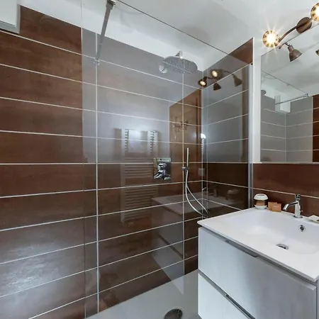 Hellochalet - Foyer Du Cervin Central, Apartment, 250m Lift Апартаменти Брей-Червінія