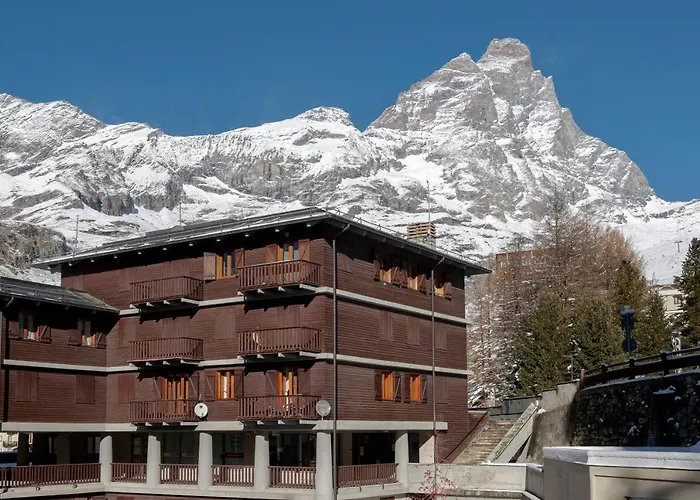 Hellochalet - Foyer Du Cervin Central, Apartment, 250m Lift Apartment *